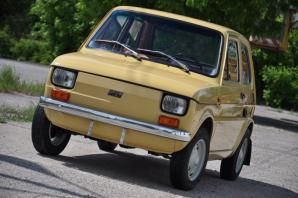 [VIDEO] Fiat 126p na czwartym piętrze w bloku – zdjęcia , film