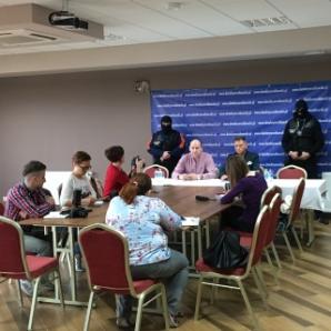 Rabunek pod  Wyszkowem. Czy w tej okolicy są skradzione maszyny? Rutkowski oferuje nagrodę za pomoc!