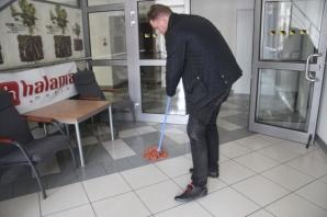 [VIDEO]Kultura w Koszalinie: 1200 zł z publicznych pieniędzy za umycie podłogi
