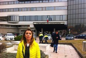 [VIDEO] Italian judge mocked a Polish mother trying to save her child from suicide! Patriot24.net reported the appalling behavior of the Italian judge Daniela Ronzani and her assistant to the President of the Court in Treviso, Aurelio Gatto! We're notifyin