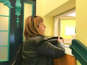 [VIDEO] Pracodawczyni z Kłodzka, po 2 latach od złożenia wniosku o ściganie miejscowej prokurator Małgorzaty Sałackiej, została w końcu wczoraj przesłuchana. Czy wzorem pracy prokuratora będzie lekceważenie procedur? Czy zatriumfuje sprawiedliwość?