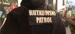[VIDEO] Rutkowski i dziennikarze Patriot24.net ujawnili oszustwa karno-skarbowe Piotra J. na dziecięcym placu zabaw w Skawinie? Sprawę bada Policja która przyjęła zawiadomienie od jego wspólniczki, której kluczowe oświadczenie mogło być podrobione!