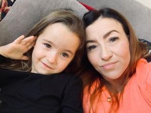 [VIDEO] Czy porwanie 4-letniej Julki wspiera Nina K., właścicielka stadniny koni w Bąkowie pod Gdańskiem a jednocześnie organizatorka półkolonii dla grup dzieci? Do Prokuratury trafił dziś wniosek o ściganie jej za przestępstwa kryminalne!