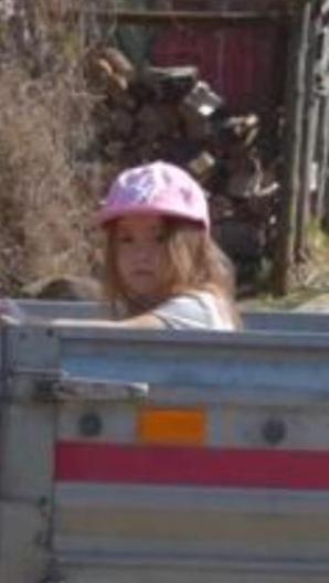 [VIDEO] Czy porwanie 4-letniej Julki wspiera Nina K., właścicielka stadniny koni w Bąkowie pod Gdańskiem a jednocześnie organizatorka półkolonii dla grup dzieci? Do Prokuratury trafił dziś wniosek o ściganie jej za przestępstwa kryminalne!