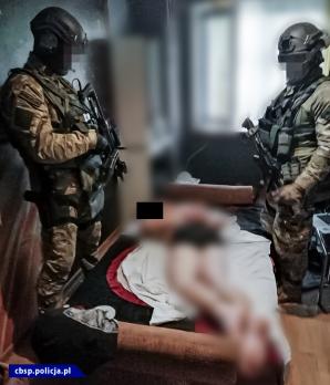 [VIDEO] Uderzenie specgrupy w pseudokibiców