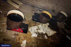 [VIDEO] 10 tys. Działek narkotyku na dobę - zlikwidowane laboratorium narkotyków na Mazowszu