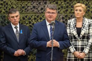 Spotkanie wielkanocne z funkcjonariuszami i żołnierzami Litewsko-Polsko-Ukraińskiej Brygady w Lublinie z udziałem wiceministra Macieja Wąsika