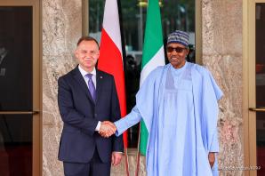 Nigeria. Pierwszy przystanek wizyty Prezydenta w Afryce Zachodniej. Wizyty w Nigerii, Republice Wybrzeża Kości Słoniowej (WKS) i Senegalu to pierwsze, historyczne wizyty Prezydenta RP w tych krajach