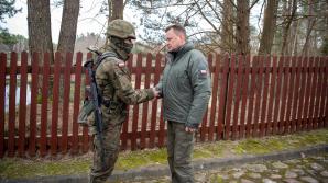 [VIDEO] Spotkanie świąteczne Mariusza Błaszczaka z żołnierzami Wojska Polskiego i funkcjonariuszami 