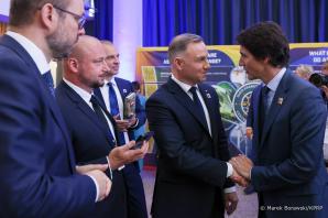 [VIDEO] NATO ogłasza przełomowy plan obronny: Sojusz Północnoatlantycki gwarantuje ochronę każdej piędzi ziemi