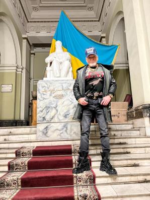 [VIDEO] Odznaczenie polsko-ukraińskiej przyjaźni i podziękowanie za wszechstronne wsparcie Ukrainy w czasie rosyjskiej agresji zbrojnej dla Krzysztofa Rutkowskiego od Konsula Generalnego Ukrainy Oleha Kutsa!