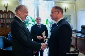 [VIDEO] O sytuacji na Ukrainie, o warunkach, na jakich możliwe byłoby podejmowanie inicjatyw pokojowych rozmawiał Andrzej Duda z Sekretarzem Generalnym ONZ António Guterresem w Nowym Jorku