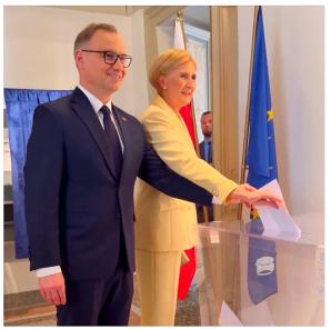 [VIDEO] Rzym. Para Prezydencka oddała głos w wyborach