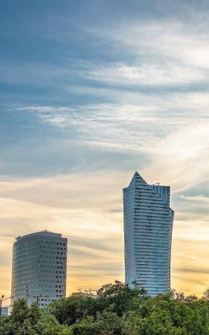 Warszawa najpopularniejszym obok Krakowa miastem wśród turystów