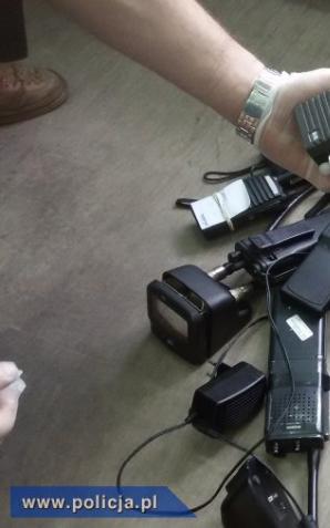 Paraliżowali ruch pociągów! Nadawali sygnały zatrzymujące pociągi! 