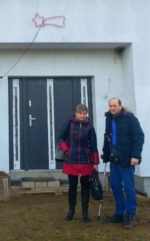 Gnębiona rodzina ze Szczecina domaga się ścigania prześladujących ją Polek i adwokata, który posługuje się w prokuraturze i w sądzie dokumentami, które mogą być spreparowane i sfałszowane. Śledztwo dot. biegłego sądowego za skandaliczną wycenę już ruszyło!