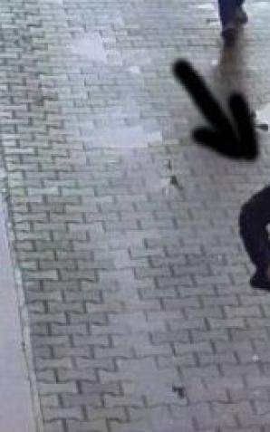 Warszawa: To było oszustwo na policjanta! Rozpoznajesz tego mężczyznę?