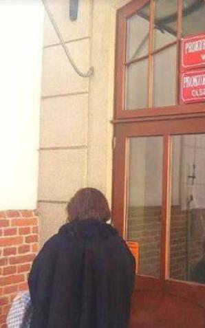 [VIDEO] Rutkowski wskazał 4 lata temu sprawcę wyłudzenia 20 000 dolarów na szkodę Polki w USA. A Prokuratura Olsztyn-Południe nie potrafi postawić młodemu cwaniakowi zarzutów i skierować aktu oskarżenia by trafił do więzienia!