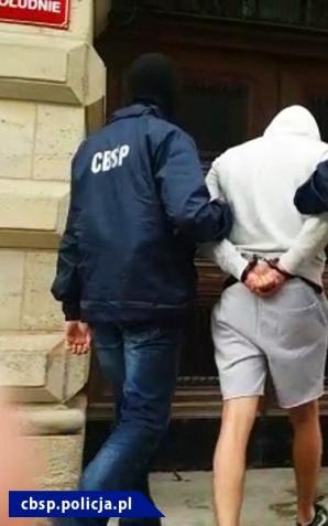 [VIDEO] Uderzenie CBŚP w rynek nielegalnej broni palnej