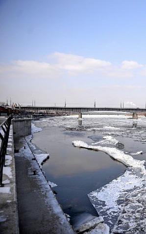 Warszawa: Jest umowa na projekt nowej przeprawy przez Wisłę