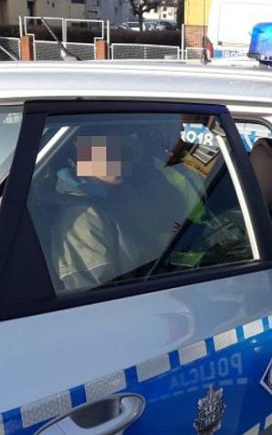 Jawor: Nie zatrzymał się do kontroli drogowej ponieważ pasażer posiadał narkotyki