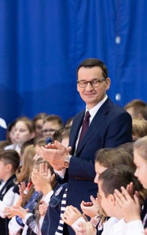 [VIDEO] Premier: Powinniśmy chcieć słyszeć hymn narodowy jak najczęściej, bo jest on oznaką jedności naszego narodu