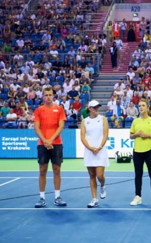 Iga Świątek i przyjaciele zagrali w charytatywnym meczu na rzecz Ukrainy