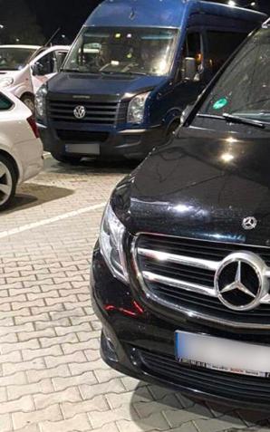 Na Ukrainę Ukraińcy samochodami z Włoch, Libanu i Andory nie dojechali