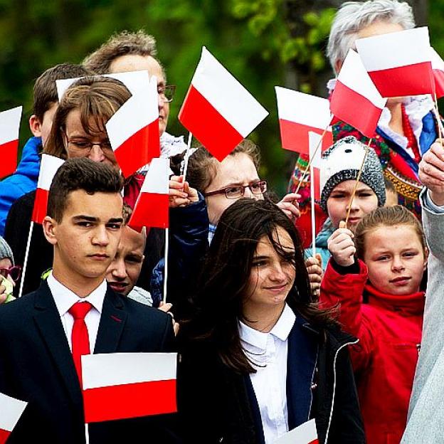 [VIDEO] Premier Beata Szydło: Jesteśmy jedną, wielką, biało-czerwoną rodziną