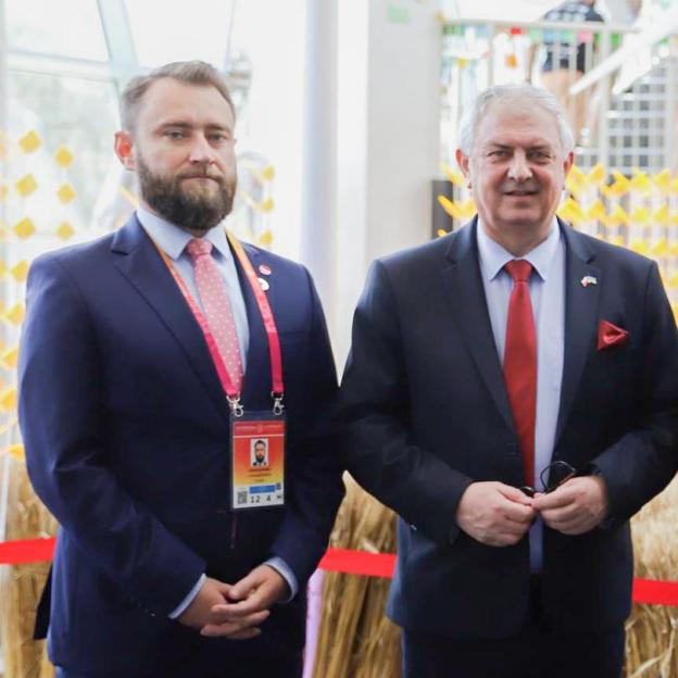 Expo 2020 w Dubaju: ważne spotkania wiceministra Piechowiaka z przedstawicielami Ukrainy oraz Egiptu i Nigerii