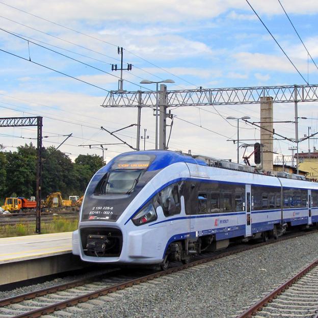 PKP Intercity zwiększa częstotliwość pociągów na wakacje po Polsce i m.in. do Berlina