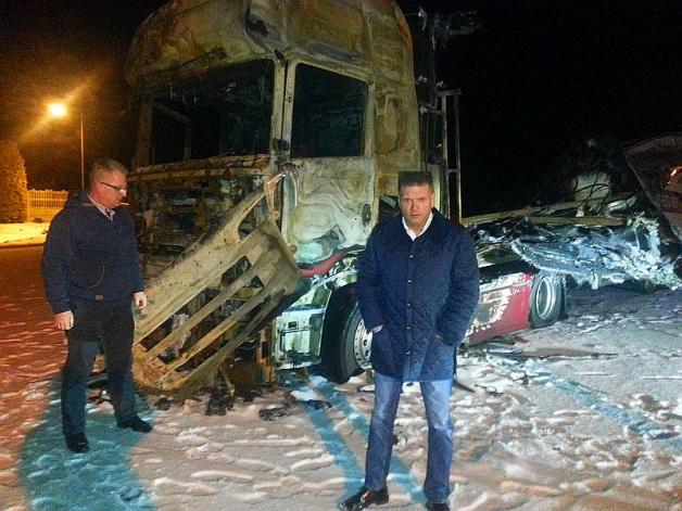 Rutkowski: 4 TIR-y spalone, podpalona przetwórnia mięsna a policja nawet nie zabezpiecza monitoringu! Co na to szefowie policji i prokuratury w Gdańsku?
