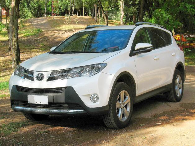 W tym roku na polski rynek trafi 8 tys. hybrydowych toyot