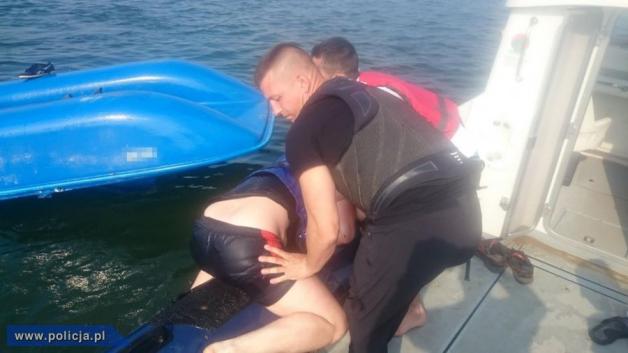 Uratowali tonących z przewróconego roweru wodnego! 