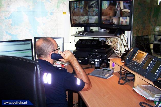 Policjant z Węgorzewa uratował przez telefon 5-tygodniowe niemowlę