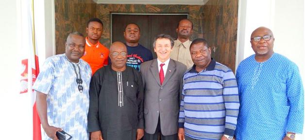 Spotkanie stowarzyszenia absolwentów polskich uczelni w Ambasadzie RP w Abudży