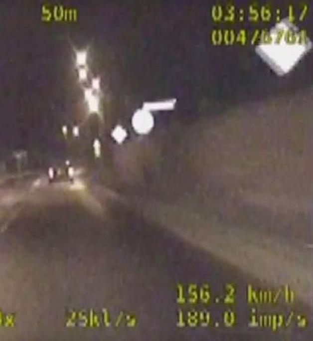 [VIDEO] Pościg za pijanym kierowcą. W terenie zabudowanym uciekał z prędkością 140 km/h
