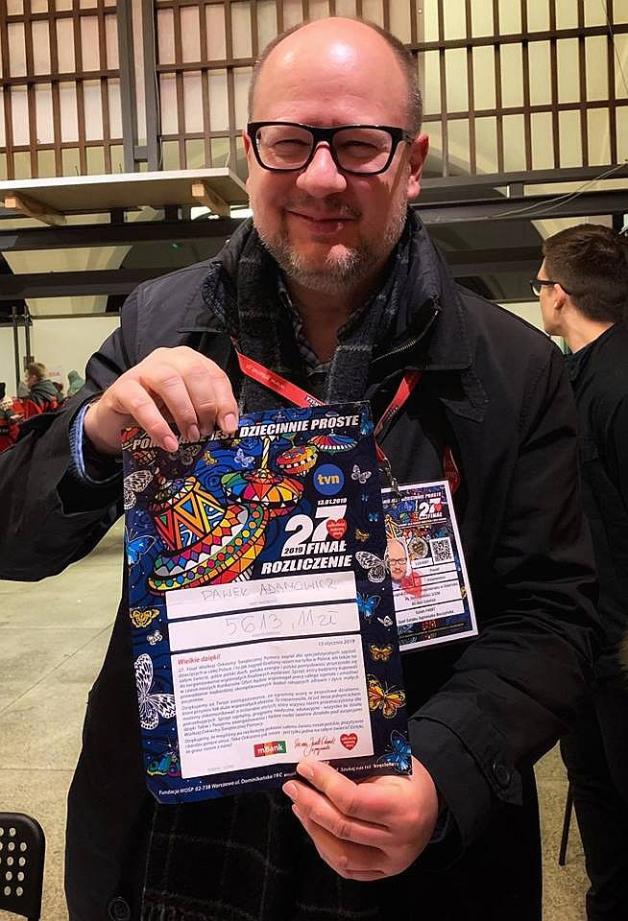 Pawła Adamowicza operowano pięć godzin. Lekarze walczą o życie prezydenta Gdańska 