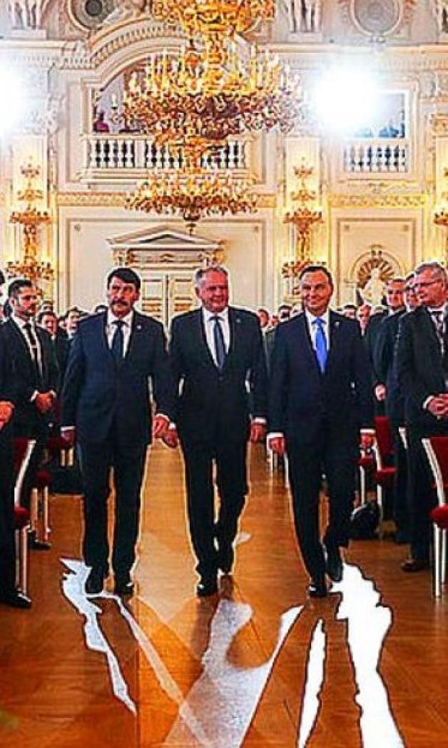 Praga: Jubileuszowe obchody rozszerzenia NATO o państwa V4 na Zamku Hradczany