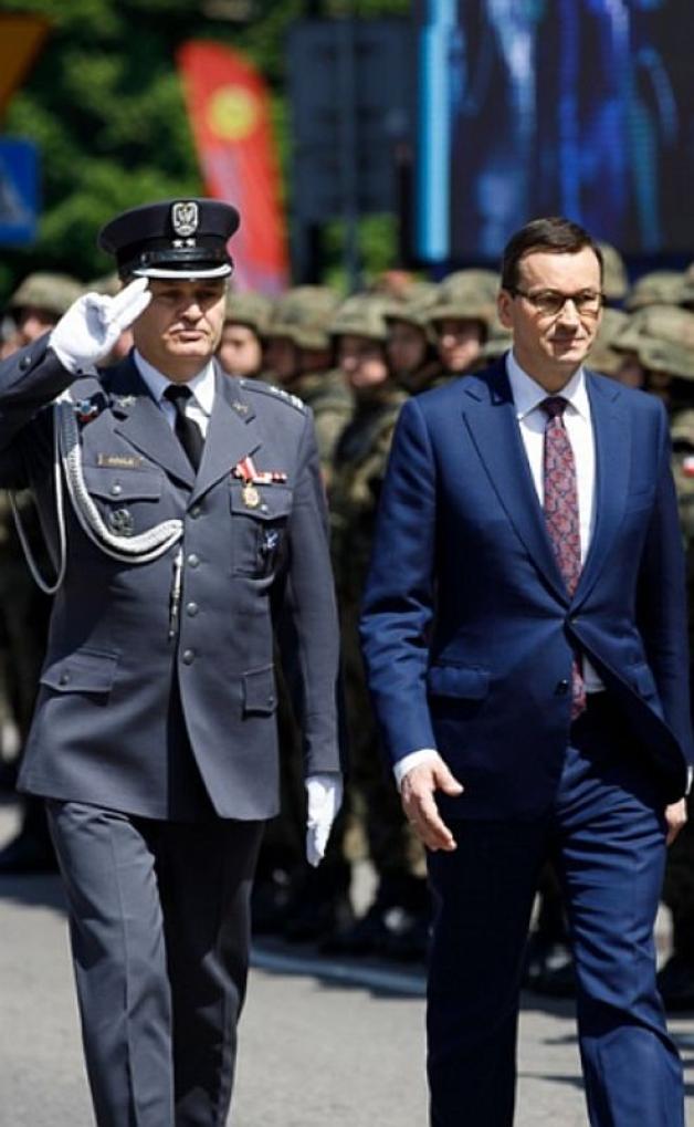 Premier Mateusz Morawiecki na Pikniku Militarnym z okazji 100. rocznicy wybuchu Powstań Śląskich