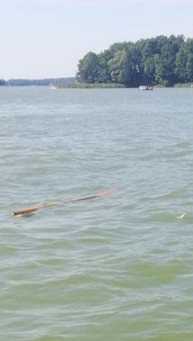 Policjanci uratowali pięć osób przed utonięciem