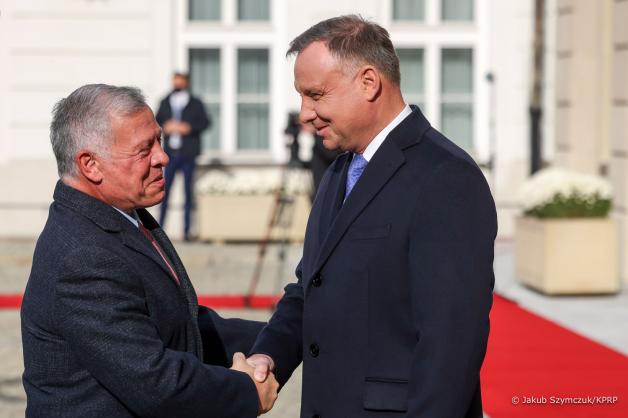 Prezydent RP gościł Króla Jordanii. Prezydent podziękował Jego Królewskiej Mości za zrozumienie polskiego stanowiska i naszych argumentów, czego skutkiem jest decyzja władz Jordanii w sprawie zablokowania lotów z Ammanu do Mińska