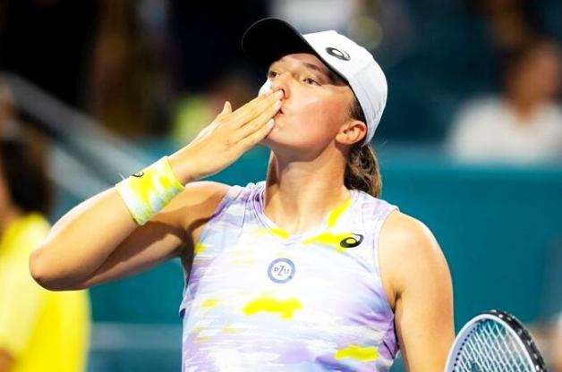 Iga Świątek pokonała Czeszkę i zagra z Amerykanką w półfinale w WTA w Miami! Mecz dziś w nocy!
